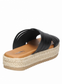 Sandalia informal de cuero negro para mujer, diseño vanguardista con taco plano y forro de cuero.