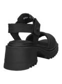 Sandalia chunky negra de cuero para mujer, con tacón cuadrado y base estable, combinable con jeans o vestidos veraniegos.