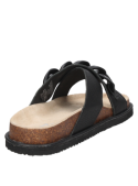 Sandalia de mujer en cuero negro, con suela plana ergonómica, adecuada para salidas informales y paseos urbanos.