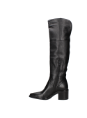 Bota de cuero negro para mujer, diseño refinado y rígido, mantiene la forma y proporciona estructura.