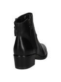 Botín de cuero negro para mujer, taco medio que equilibra comodidad y elevación, perfecto para uso prolongado.