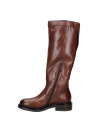 bota casual de cuero café para mujer, caño alto con hebilla ajustable, suela duradera para buen agarre en superficies.