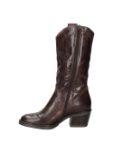 Bota de cuero café con borde inclinado y detalles tradicionales, perfecta para un estilo vaquero auténtico.
