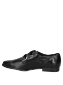 Zapato de cuero negro para mujer, ajuste personalizado con cordones, ideal para ocasiones formales y semi-formales.