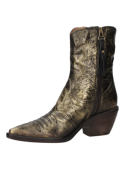 Calzado dorado de cuero, estilo vaquero, con cierre lateral y tacón estable, fusionando estilo y funcionalidad.