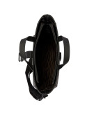 Tote bag negra de mujer en nylon engomado, diseño moderno y minimalista, ideal para uso diario.