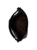 Bolso tote negro con detalles metálicos en las asas, perfecto para un estilo casual femenino.