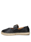 Calzado casual femenino en cuero negro con suela de yute, detalle de hebilla dorada elegante.