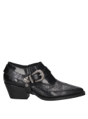 Calzado vaquero femenino en cuero negro con diseño estilizado y detalles metálicos, versátil para ocasiones urbanas.