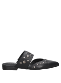 zapato mule negro de cuero con textura lisa y suave, estilo audaz y versátil