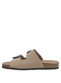 Elegante sandalia casual de cuero taupe con hebillas grandes, ideal para el verano.