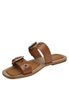 Sandalia de cuero camel con punta abierta y taco plano, ideal para mujer.