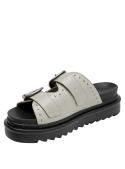 Sandalia de cuero beige para mujer con punta abierta y suela plataforma plana de 5,5 cm.