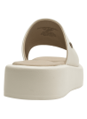 Sandalia beige de cuero con punta abierta y taco plano de 4 cm para mujer, ideal para estilos casuales.
