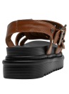Sandalia de cuero camel para mujer con punta abierta y suela plataforma de 5,5 cm.