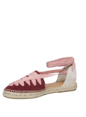 Alpargata de cuero burdeo para mujer con punta redonda y cuña de 2 cm, estilo casual.
