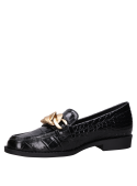Mocasín de cuero negro para mujer con punta redonda y taco plano de 3 cm, estilo casual atemporal.