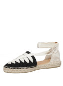 Alpargata de cuña negra para mujer, diseño sin cordones, punta redonda, cuero elegante.