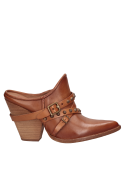 Zapato camel de salón, cuero de alta calidad, estilo casual chic para combinar con vestidos camiseros.