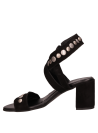 Calzado casual de cuero negro con taco de 8 cm y forro en PU para mayor comodidad.