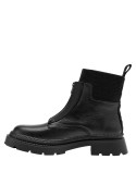 Botín urbano negro de mujer, taco plano de 5.5 cm, ideal para actividades diarias.