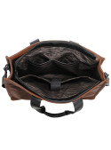 Tote bag camel con detalles metálicos, ideal para un look auténtico y desafiante.
