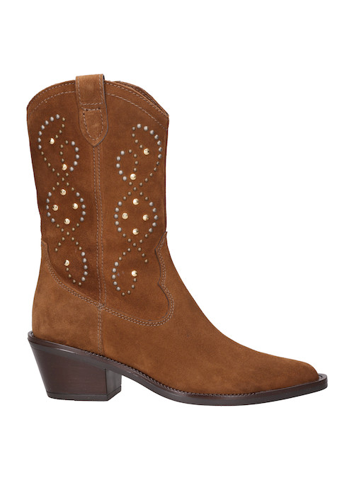 Botas camel de cuero para mujer, estilo moderno, recomendadas para salidas urbanas.