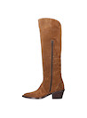 Botas de cuero camel para mujer, estilo vaquero, recomendadas para salidas nocturnas.