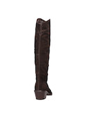 Botas de mujer marrón, diseño vaquero, perfectas para combinar con vestidos y jeans.