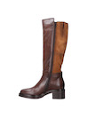 Bota de cuero marrón para mujer, estilo casual, ideal para looks urbanos y actividades diarias.