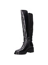Bota de cuero negra con punta redonda, diseñada para un estilo urbano y cómodo en cada paso.