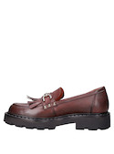 2Mocasín burdeos con taco bloque de 4 cm, ideal para looks audaces.