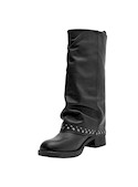 Bota de taco bloque negro de 4.5 cm, ideal para un look moderno y cómodo.