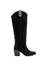 Bota alta de mujer en negro con punta puntiaguda y estilo moderno.