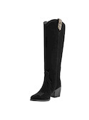 Vista lateral de bota vaquera negra de cuero para mujer, ideal para looks urbanos.