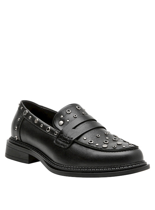 5Mocasín de mujer negro con detalles metálicos, ideal para combinar con pantalones de cuero o vestido midi.