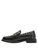 2Mocasín negro con taco bloque de 4.3 cm, perfecto para actividades diarias con un toque moderno.