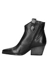 Vista lateral del botín negro de cuero para mujer, estilo vaquero, con acabado suave y brillante.