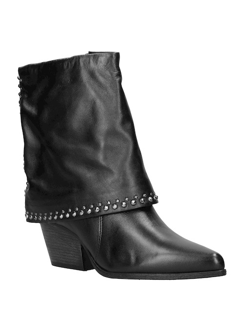 Botín negro de cuero femenino con taco bloque, ideal para un estilo moderno y desenfadado.
