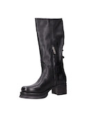Bota alta de cuero negro para mujer, estilo urbano con detalles metálicos y punta redonda.