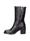 Botines negros de cuero para mujer, con silueta tubular y texturas matizadas.