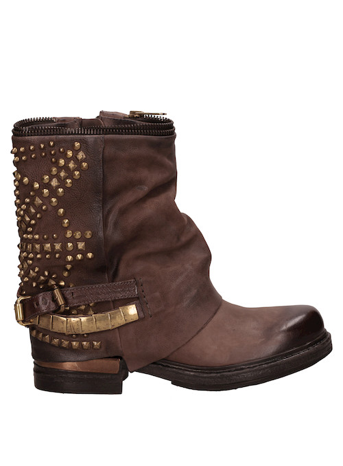 botines urbanos de cuero moro para mujer, taco bloque de 3.5 cm, adecuados para combinaciones con jeans o vestidos.
