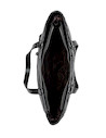Tote bag negra de mujer con textura brillante y detalles metálicos.