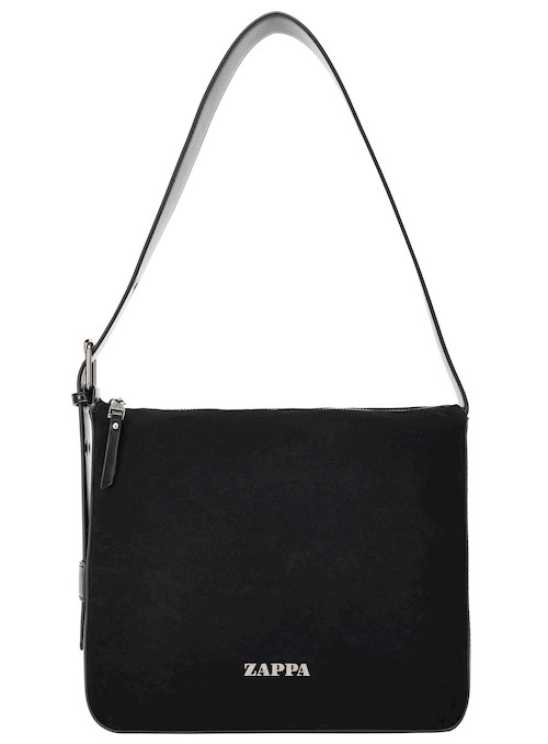 Tote bag negra con diseño moderno y chic, combina funcionalidad y estilo.