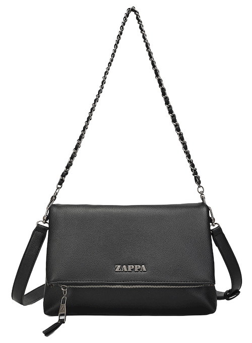 Perspectiva del diseño elegante de la bandolera Zappa en negro, un accesorio que destaca por su actitud desafiante.