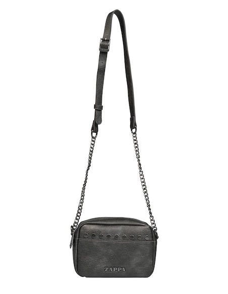 Detalle del material PU de la bandolera gris, evidenciando su calidad y estilo contemporáneo.