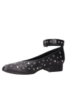 Zapato urbano para mujer, elegante y versátil, ideal para combinar con jeans o faldas midi.