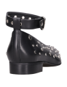 Ballerinas Zappa de cuero negro, diseño audaz con correa al tobillo y hebilla metálica ajustable.