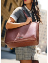 Tote bag camel, perfecto para organizar pertenencias, estilo casual para mujeres.