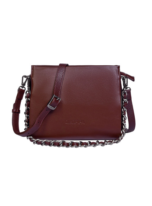 Bandolera guinda para mujer con diseño de solapa clásica y textura suave en PU.